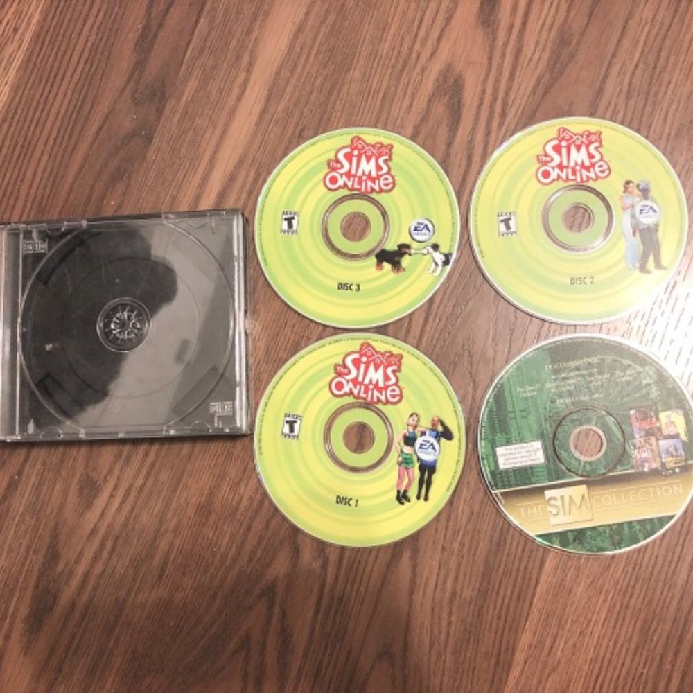 PC The Sims Online CD x4